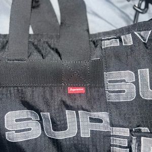 Supreme tote bag